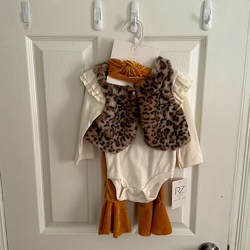 Baby by Rachel Zoe 4 piece set
